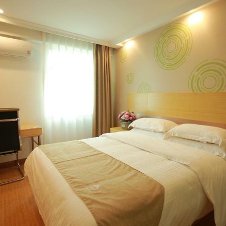 Greentree Inn Shanghai Hongqiao Airport Apartment Hotel מראה חיצוני תמונה