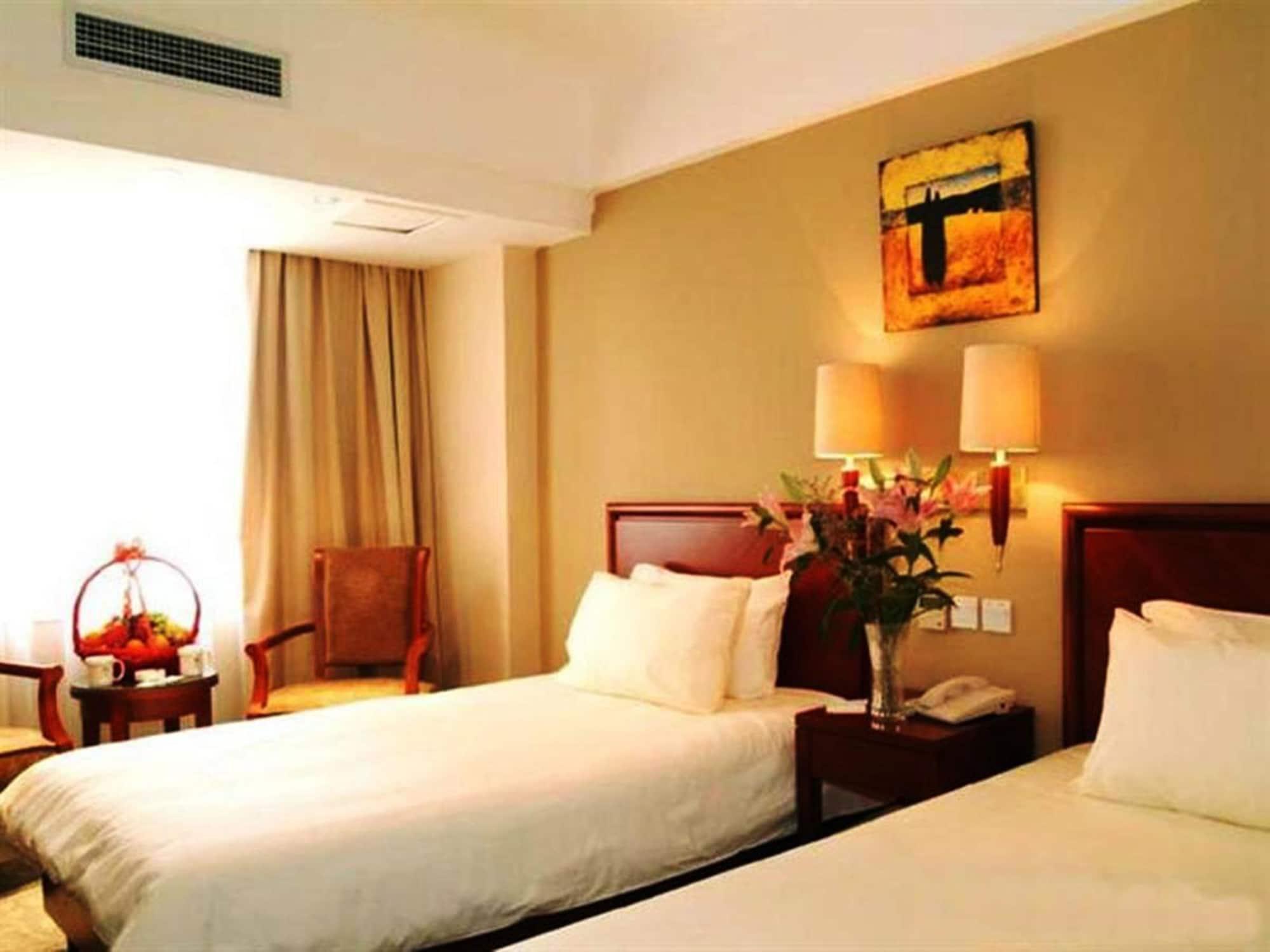 Greentree Inn Shanghai Hongqiao Airport Apartment Hotel מראה חיצוני תמונה