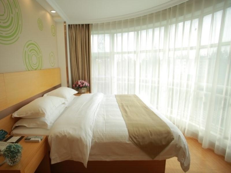 Greentree Inn Shanghai Hongqiao Airport Apartment Hotel מראה חיצוני תמונה