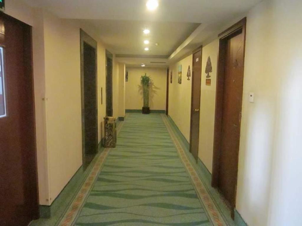 Greentree Inn Shanghai Hongqiao Airport Apartment Hotel מראה חיצוני תמונה