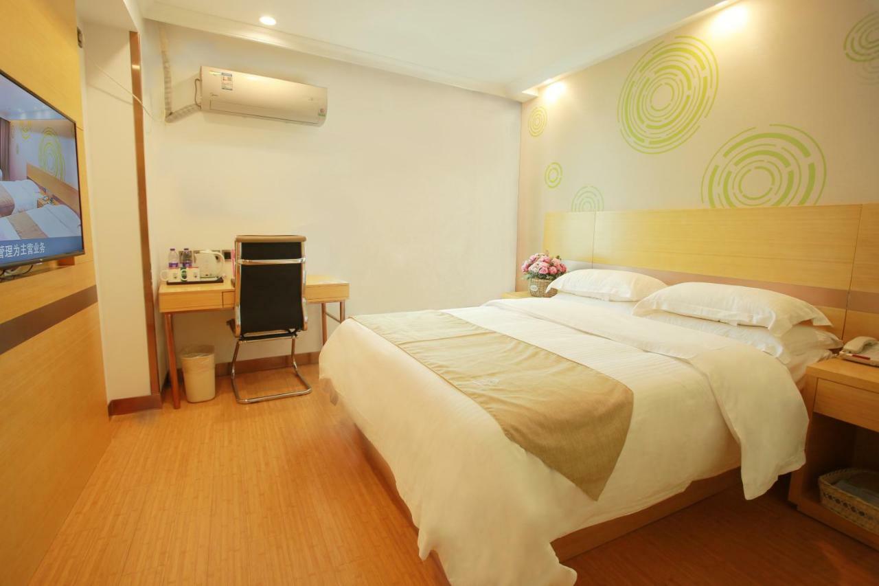 Greentree Inn Shanghai Hongqiao Airport Apartment Hotel מראה חיצוני תמונה